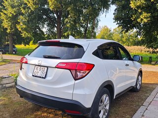 2016 Honda Vezel I, белый, 1500000 рублей, вид 3