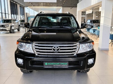 2013 Toyota Land Cruiser 200 Series Рестайлинг 1, чёрный, 3249000 рублей, вид 2