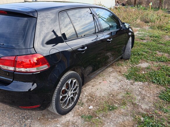 2010 Volkswagen Golf VI, чёрный, 790000 рублей - вид 5