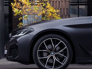2020 BMW 5 серии 520d xDrive VII (G30/G31/G38) Рестайлинг, серый, 3830000 рублей, вид 2