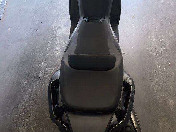 2012 Yamaha TMAX, чёрный, 750000 рублей - вид 1