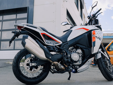 2025 Moto Morini X-CAPE, белый, 1499900 рублей, вид 5