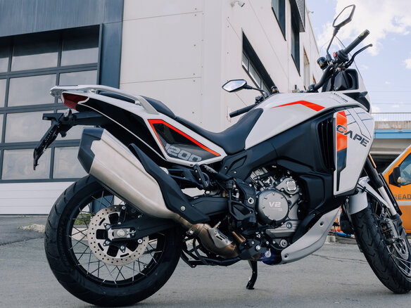 2025 Moto Morini X-CAPE, белый, 1499900 рублей - вид 4
