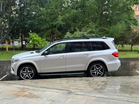 2018 Mercedes-Benz GLS 350 d I (X166), серебристый, 7000000 рублей, вид 5