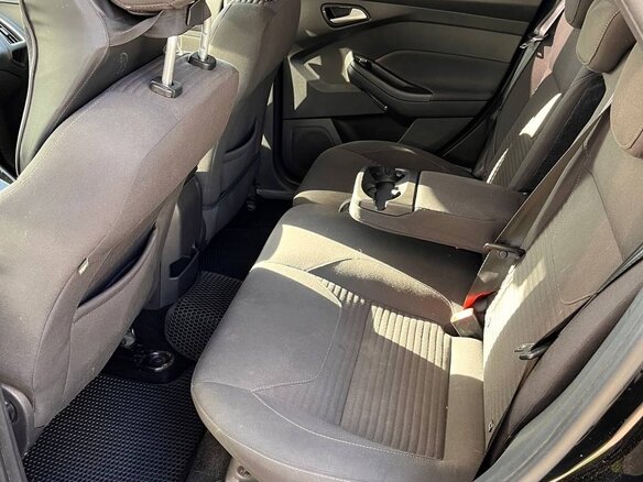 2016 Ford Focus III Рестайлинг, чёрный, 1150000 рублей - вид 10