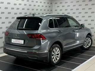 2021 Volkswagen Tiguan II Рестайлинг, серый, 2599567 рублей, вид 2