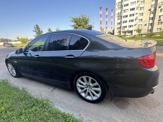 2013 BMW 5 серии 530d xDrive VI (F10/F11/F07) Рестайлинг, серый, 2300000 рублей, вид 5