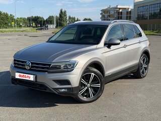 2018 Volkswagen Tiguan II, серебристый, 2990000 рублей, вид 3