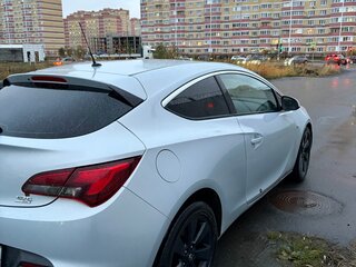 2012 Opel Astra GTC J Рестайлинг, белый, 650000 рублей, вид 5