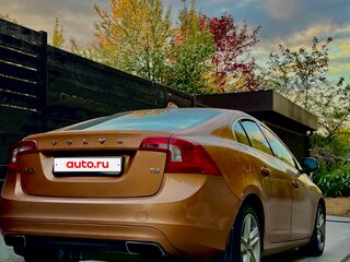 2013 Volvo S60 II Рестайлинг, оранжевый, 1799000 рублей, вид 4