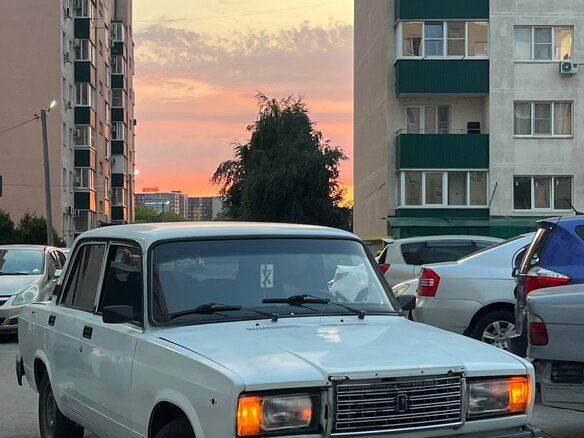 2002 Lada (ВАЗ) 2107, белый, 75000 рублей - вид 1