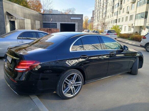 2019 Mercedes-Benz E-Класс 200 V (W213, S213, C238), чёрный, 2950000 рублей - вид 3