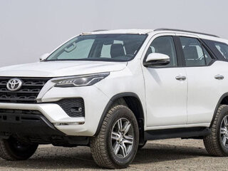 2026 Toyota Fortuner II Рестайлинг, чёрный, 4750000 рублей, вид 1