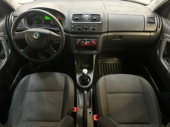 2010 Skoda Roomster I, серый, 550000 рублей - вид 4