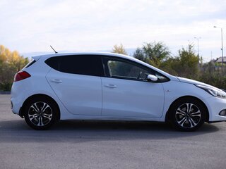 2013 Kia Ceed II, белый, 1078020 рублей, вид 4