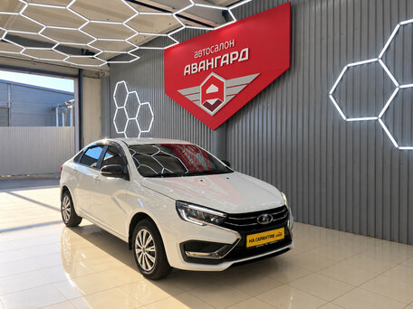 2024 Lada (ВАЗ) Vesta I Рестайлинг (NG), белый, 1190000 рублей, вид 2