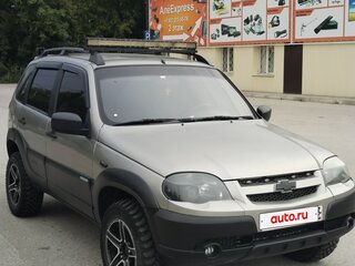 2010 Chevrolet Niva I Рестайлинг, серый, 400000 рублей, вид 1