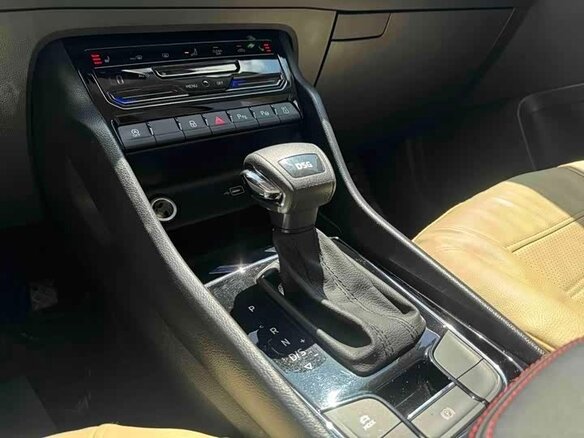 2022 Skoda Karoq I Рестайлинг, белый - вид 11
