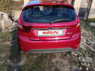2009 Ford Fiesta Mk6, красный, 560000 рублей, вид 2