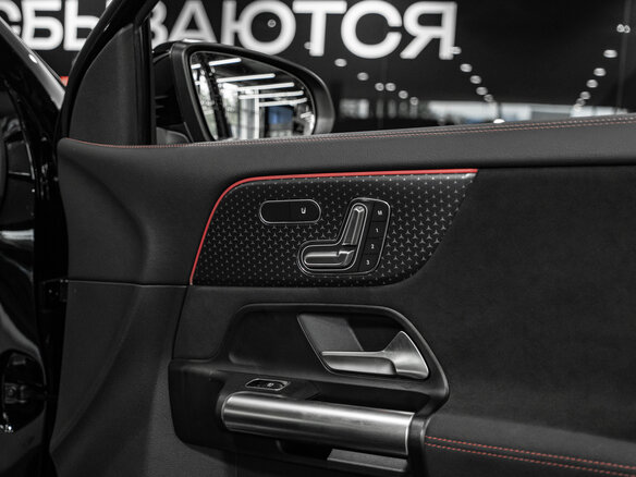 2025 Mercedes-Benz GLA 250 II (H247) Рестайлинг, чёрный, 6790000 рублей - вид 21