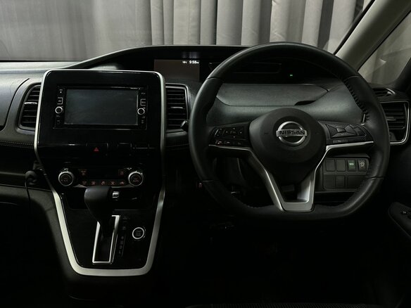 2017 Nissan Serena V (C27), чёрный, 1499777 рублей - вид 11