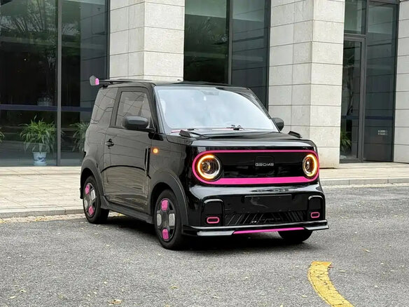2026 Geely Panda Mini I, чёрный, 850000 рублей - вид 2