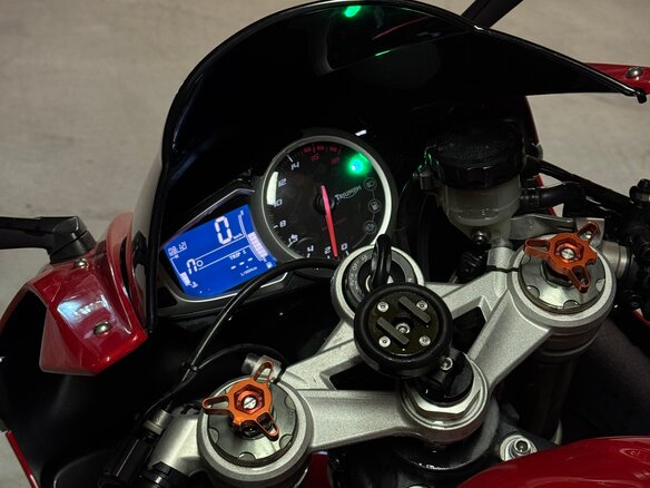 2016 Triumph Daytona 675, красный, 470000 рублей - вид 6