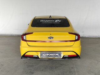 2022 Hyundai Sonata VIII (DN8), жёлтый, 1870000 рублей, вид 5