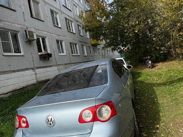 2005 Volkswagen Passat B6, голубой - вид 3