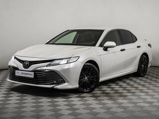 2020 Toyota Camry VIII (XV70), белый, 2748000 рублей, вид 1