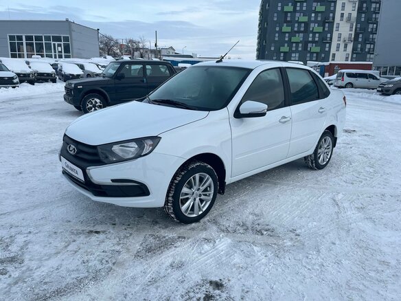 2026 Lada (ВАЗ) Granta I Рестайлинг, белый, 1094000 рублей - вид 1