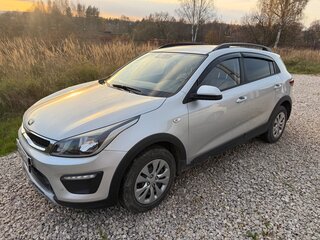 2019 Kia Rio X-Line IV, серебристый, 1700000 рублей, вид 1