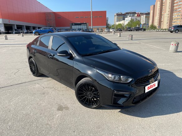 2020 Kia Cerato IV, чёрный, 1950000 рублей - вид 3