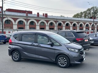 2018 Honda Freed II, серый, 1590000 рублей, вид 4