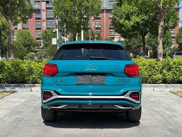 2023 Audi Q2 L 35 TFSI I Рестайлинг, голубой, 1640000 рублей - вид 5