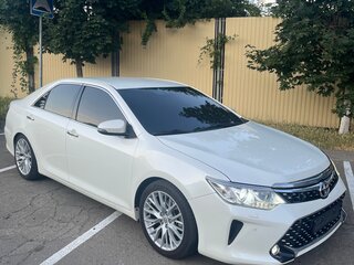 2014 Toyota Camry VII (XV50), белый, 2000000 рублей, вид 2