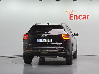 2023 Chevrolet Trax II, чёрный, 1690000 рублей, вид 3