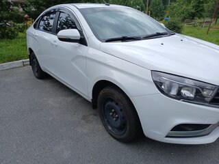 2021 Lada (ВАЗ) Vesta I, белый, 999999 рублей, вид 2