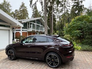 2022 Porsche Cayenne III, коричневый, 9999999 рублей, вид 5