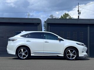 2017 Toyota Harrier III (XU60), белый, 2073000 рублей, вид 4