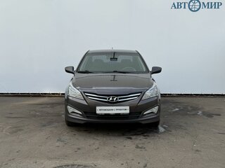 2015 Hyundai Solaris I Рестайлинг, коричневый, 800000 рублей, вид 2