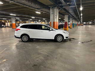 2018 Ford Focus III Рестайлинг, белый, 720000 рублей, вид 3