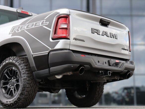 2026 Ram 1500 Quad Cab V Рестайлинг, серый, 10190000 рублей - вид 13