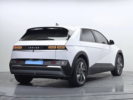 2026 Hyundai IONIQ 5 Long Range I Рестайлинг, белый, 3938000 рублей, вид 3