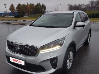 2019 Kia Sorento III Prime Рестайлинг, серебристый, 2600000 рублей, вид 1