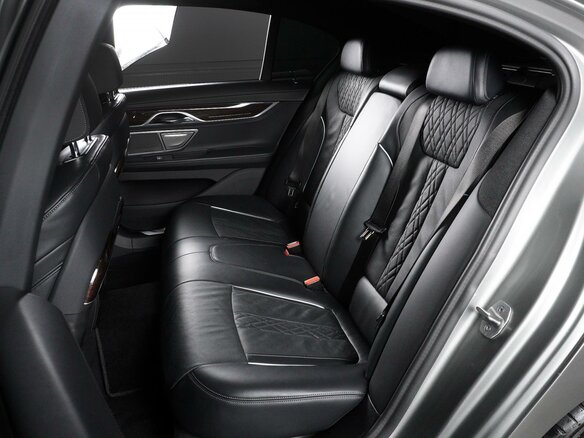 2022 BMW 7 серии 730i VI (G11/G12) Рестайлинг, серый, 6899000 рублей - вид 9