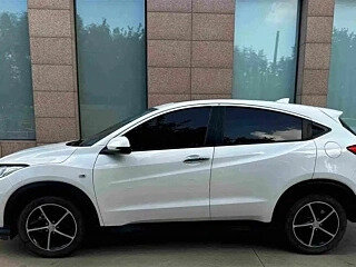 2022 Honda Vezel I Рестайлинг, белый, 1489000 рублей, вид 3