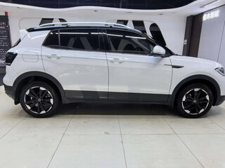 2022 Volkswagen Tacqua, белый, 1470005 рублей, вид 4