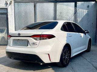 2022 Toyota Corolla Sporty XII (E210) Рестайлинг, белый, 1800000 рублей, вид 2