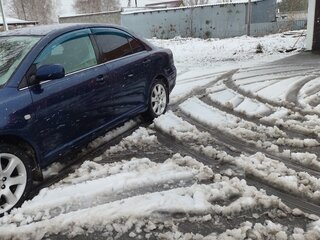 2003 Toyota Avensis II, синий, 800000 рублей, вид 2